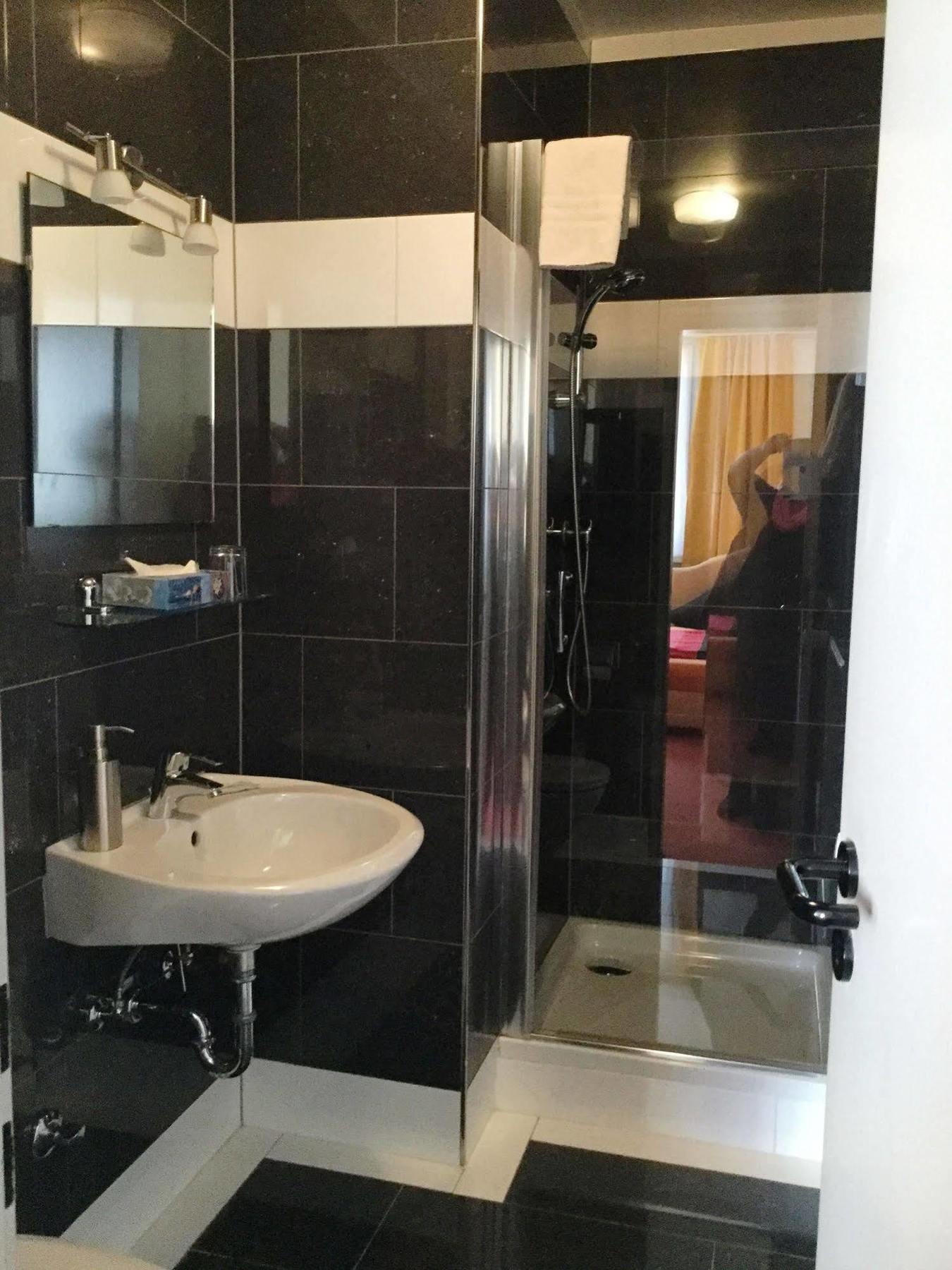 Stadthotel-Garni นอยวิท ภายนอก รูปภาพ